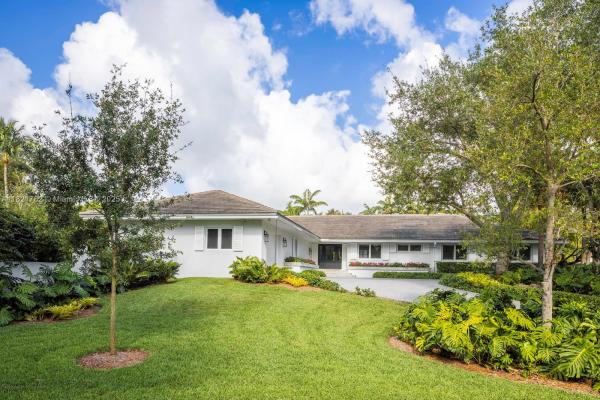 Hammocks Oaks Harbor, 11100 Paradela St, Coral Gables, Florida 33156, image 3