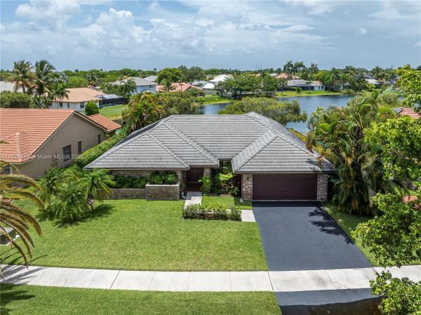 Shenandoah, 851 Altavista Ter, Davie, Florida 33325, image 3