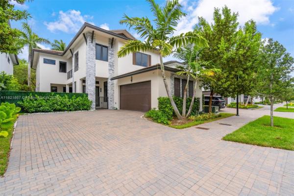 Canarias At Downtown Doral, 8127 NW 48th Ter, Doral, Florida 33166, image 1
