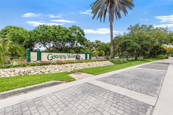 Robin's Run West, 14821 SW 148th Street Cir, Country Walk, Florida 33196, image 3