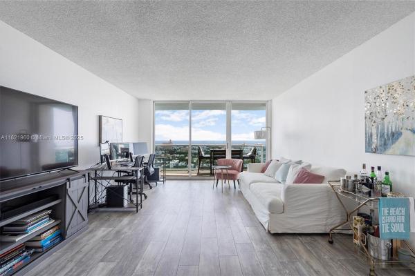The Floridian, 650 West Ave #2106, Miami Beach, Florida 33139, image 2