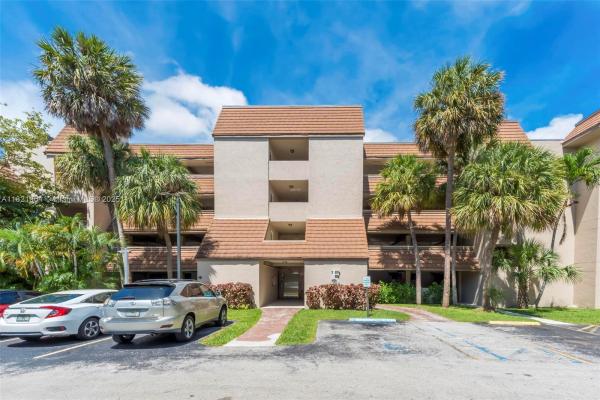 511 Ives Dairy Rd #104-6, Miami, Florida 33179, image 1