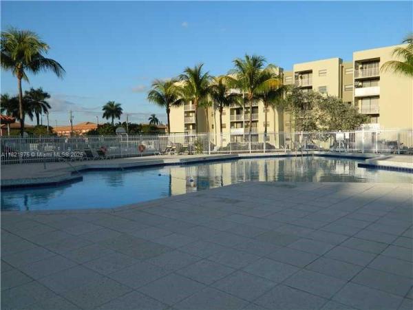 8185 NW 7 St #316, Unincorporated Dade County, Florida 33126, image 1