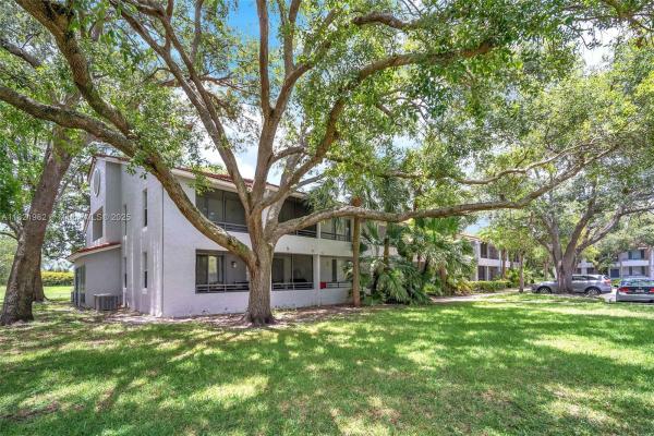Coco Parc, 811 Lyons Rd #20203, Coconut Creek, Florida 33063, image 1