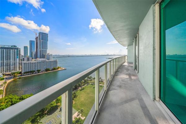 Quantum On The Bay, 1900 N Bayshore Dr #2104, Miami, Florida 33132, image 3
