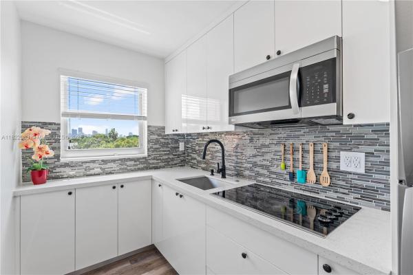 2 SW 10 St #401, Miami, Florida 33135, image 1