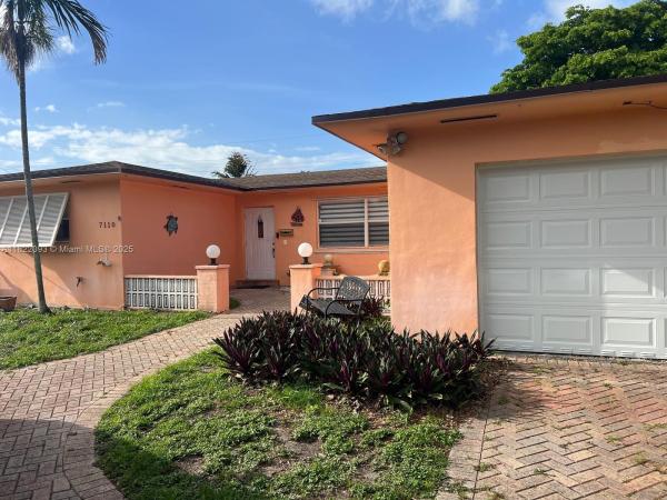 Pembroke Ranches, 7110 SW 11th St, Pembroke Pines, Florida 33023, image 1