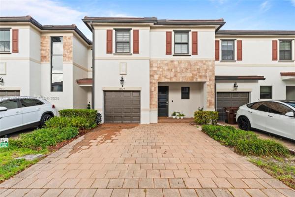 Aquabella, 10129 W 32nd Ln, Hialeah, Florida 33018, image 1