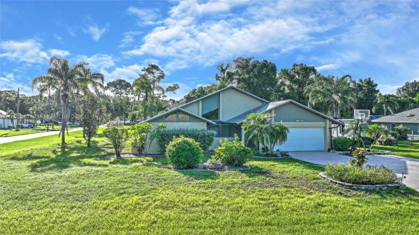 7700 Deni Dr, Lehigh Acres, Florida 33917, image 1
