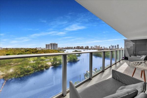 The Harbour North Tower, 16385 Biscayne Blvd #804, North Miami Beach, Florida 33160, image 1