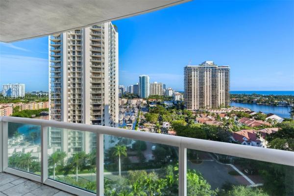 The Parc At Turnberry Isle, 19400 Turnberry Way #1221, Aventura, Florida 33180, image 1