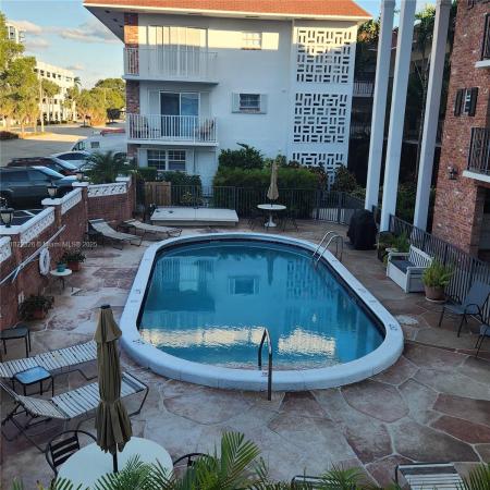 Colonial Manor West, 2424 NE 9th St #212, Fort Lauderdale, Florida 33304, image 1