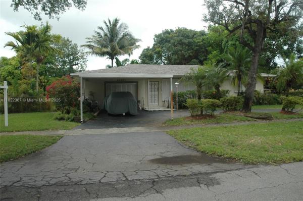 Alhambra Heights, 12385 NW 4th Ave, North Miami, Florida 33168, image 2