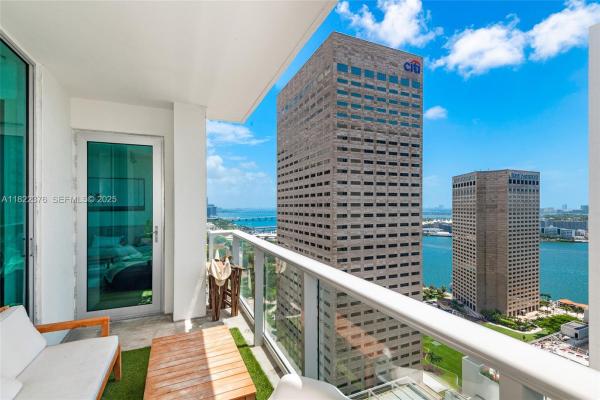 Met 1, 300 S Biscayne Blvd #T2612, Miami, Florida 33131, image 1