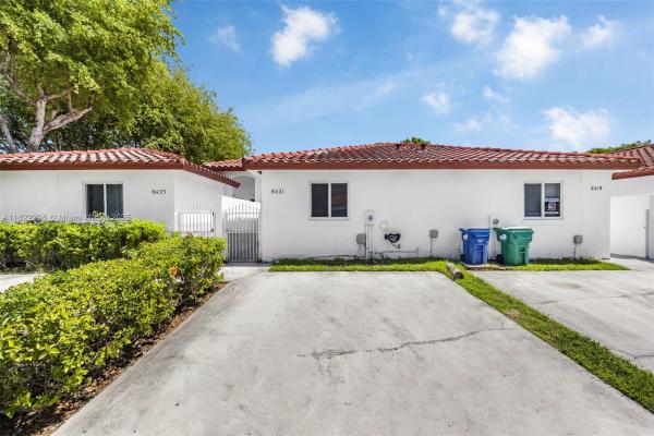 Saga Bay Townhomes, 8421 SW 209th St, Cutler Bay, Florida 33189, image 1
