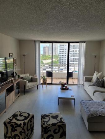 Parc Central Aventura East, 3300 NE 192nd St #1008, Aventura, Florida 33180, image 3