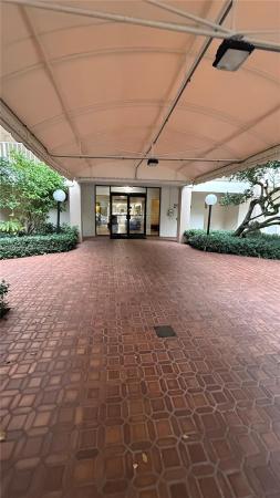 Palm-Aire Country Club 6, 3980 Oaks Clubhouse Dr #302, Pompano Beach, Florida 33069, image 1
