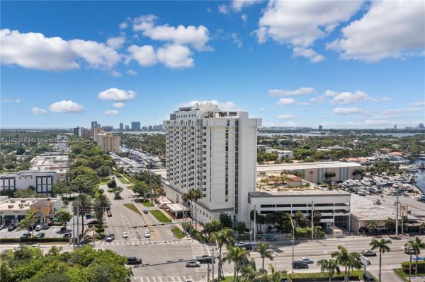 13499 Biscayne Blvd #703, Miami, Florida 33181, image 1