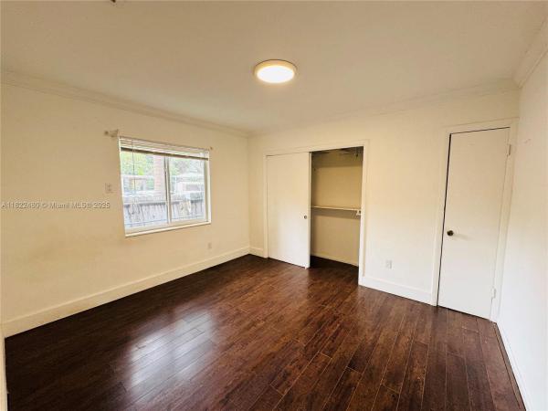 2540 NE 181st St #1, North Miami Beach, Florida 33160, image 1