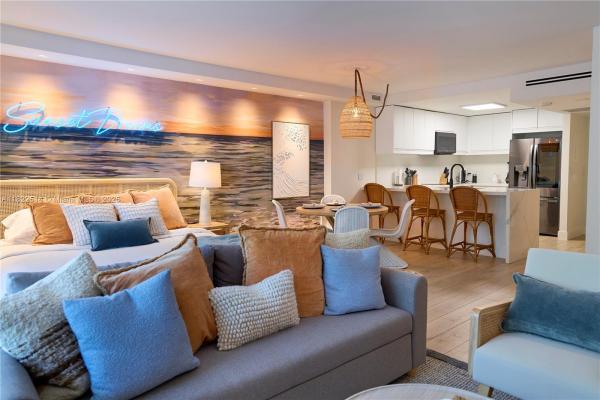 Roney Palace, 2301 Collins Ave #329, Miami Beach, Florida 33139, image 1