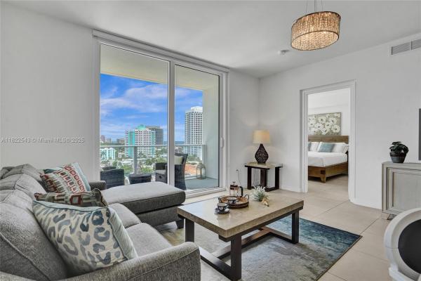 Tiffany House, 401 N Birch Rd #1113, Fort Lauderdale, Florida 33304, image 1
