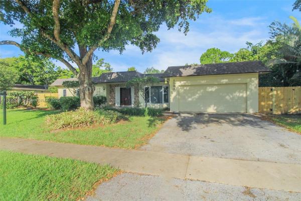 Lakeview Estates, 1531 SW 67th Ter, Plantation, Florida 33317, image 1