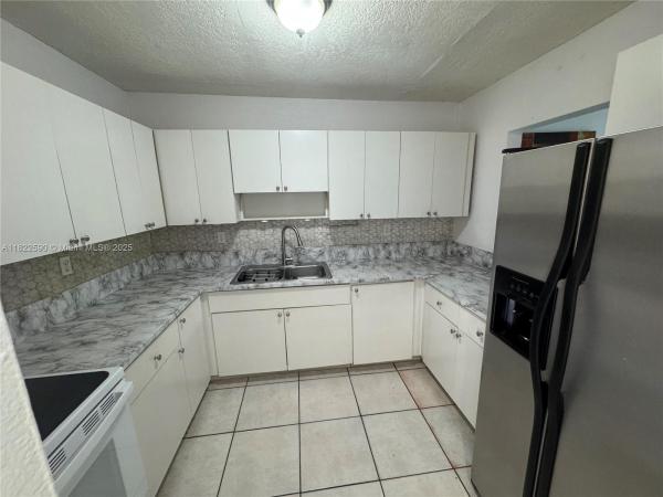 Colonial Apartments, 1085 W 68th St #307, Hialeah, Florida 33014, image 1