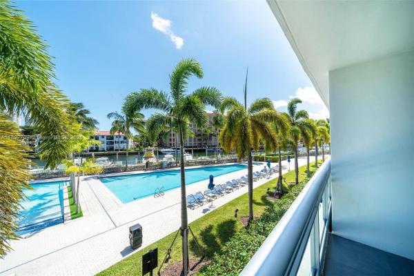 Artech Residences At Aventura, 2950 NE 188th St #140, Aventura, Florida 33180, image 1