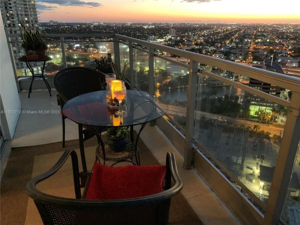 The Ivy At Riverfront, 90 SW 3rd St #3010, Miami, Florida 33130, image 2