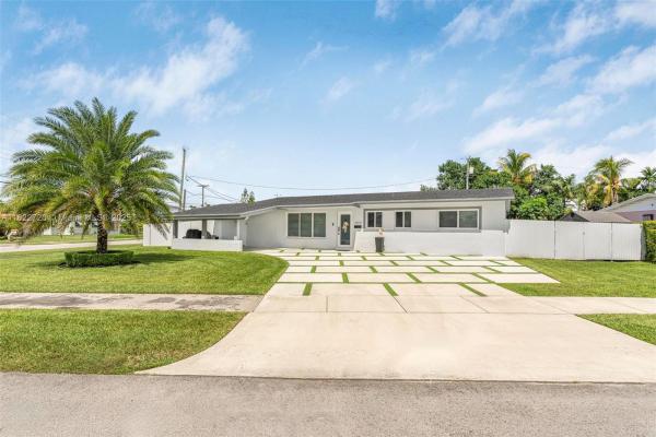 10371 SW 44th St, Miami, Florida 33165, image 1
