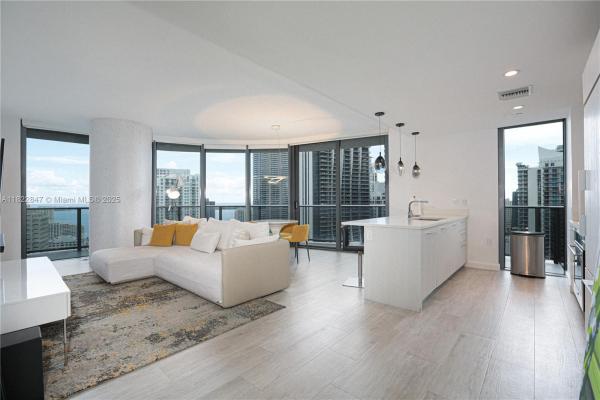 Brickell Heights East, 45 SW 9th St #3403, Miami, Florida 33130, image 1
