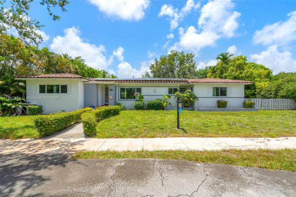 170 NW 105th St, Miami, Florida 33150, image 1