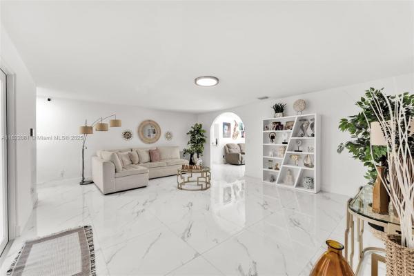 Old Cutler Cove, 9120 Cutler Ridge Dr, Cutler Bay, Florida 33157, image 2