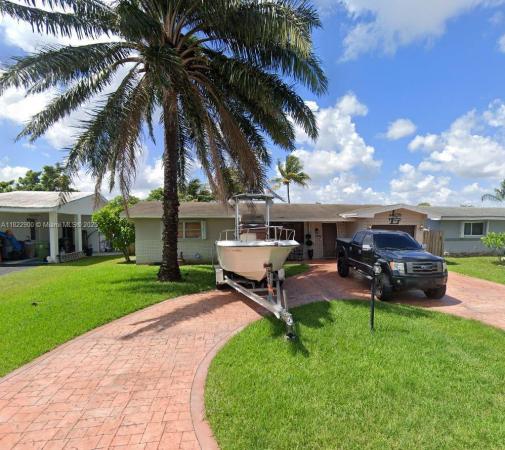 Boulevard Heights, 8230 NW 15th St, Pembroke Pines, Florida 33024, image 1