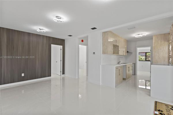 1640 NE 183rd St, Miami, Florida 33179, image 1