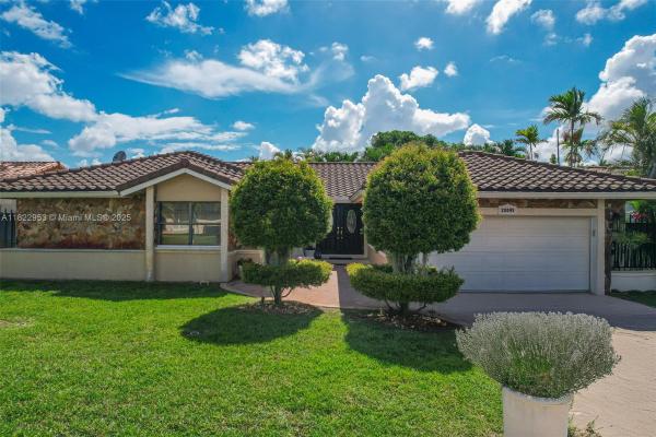 20045 NW 65th Ct, Hialeah, Florida 33015, image 1