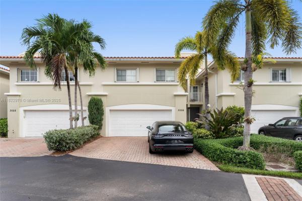 3026 NE Quayside Ln #33, Unincorporated Dade County, Florida 33138, image 1