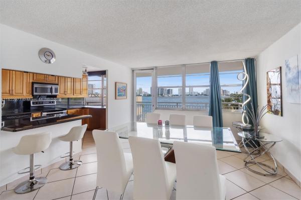 Winston Towers 200, 251 174th St #218, Sunny Isles Beach, Florida 33160, image 1