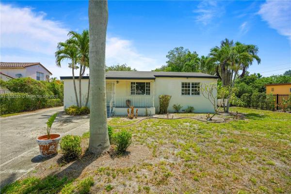 Biscayne Gardens, 13541 NW 2nd Ave, Golden Glades, Florida 33168, image 3