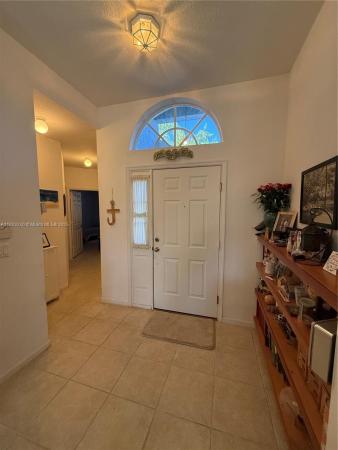 North Gate, 660 SE 23rd Ln, Homestead, Florida 33033, image 2