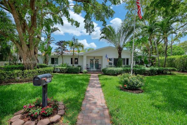 Hallmark Heights Estates, 7340 SW 123rd Ter, Pinecrest, Florida 33156, image 1