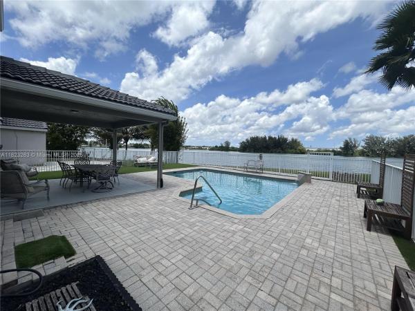 Plum Bay, 5708 S Plum Bay Pkwy #5708, Tamarac, Florida 33321, image 1