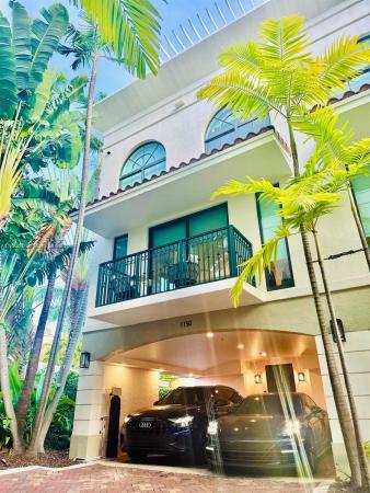 The Villas At Bay Harbor, 1150 98th St #10, Bay Harbor Islands, Florida 33154, image 1