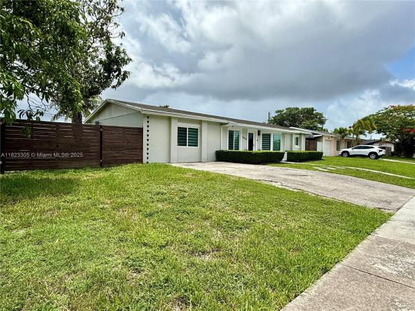 Fairway Park, 15761 SW 102nd Ct, Palmetto Estates, Florida 33157, image 3