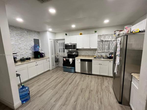 Boulevard Heights, 220 N 66th Ave, Hollywood, Florida 33024, image 1