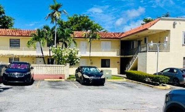 8701 SW 12 St #30, Unincorporated Dade County, Florida 33174, image 1