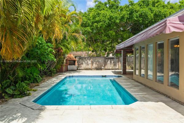 Southern Estates, 12540 SW 31st St, Tamiami, Florida 33175, image 2
