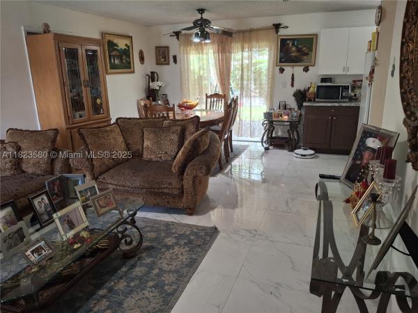 Knollwood Manor, 15724 SW 304th Ter, Leisure City, Florida 33033, image 3
