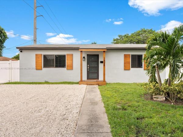 Hollywood Park, 1325 N 26th Ave, Hollywood, Florida 33020, image 1