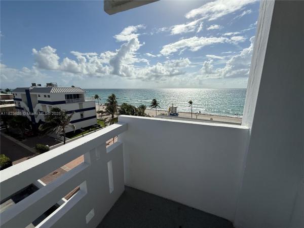 Hollywood Towers, 3111 N Ocean Dr #506, Hollywood, Florida 33019, image 1